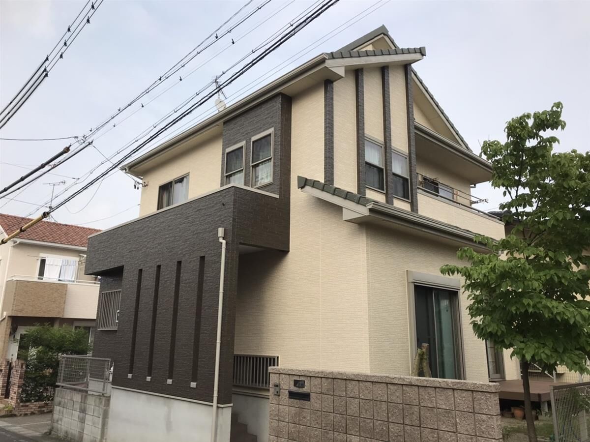 東浦町で外壁塗装|ひび割れ補修・鼻隠しズレも改善した施工事例(O様邸)