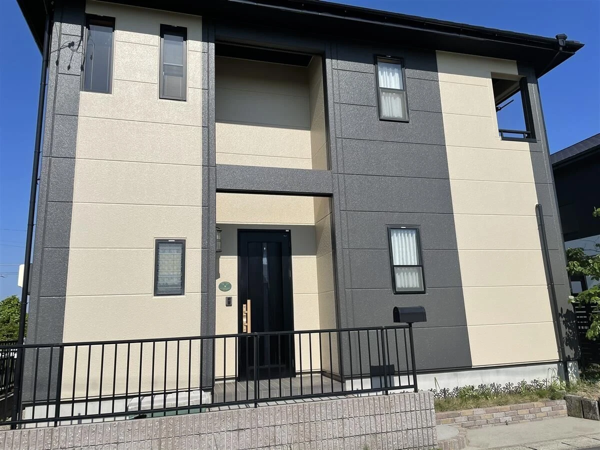 画像6822：【東浦町 外壁塗装・屋根塗装 施工事例】クラック補修＋高耐久塗料で安心リフォーム｜T様邸